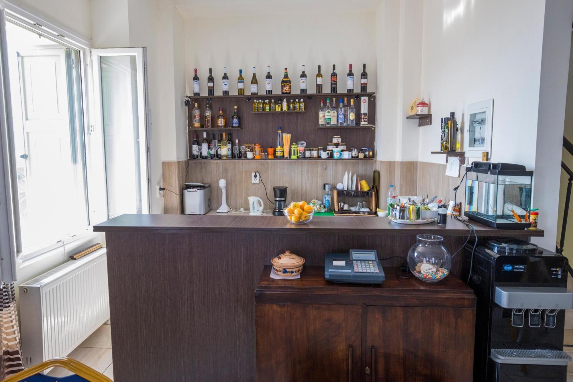 Pyrgos Sofokleous Hotell Mytilíni Exteriör bild