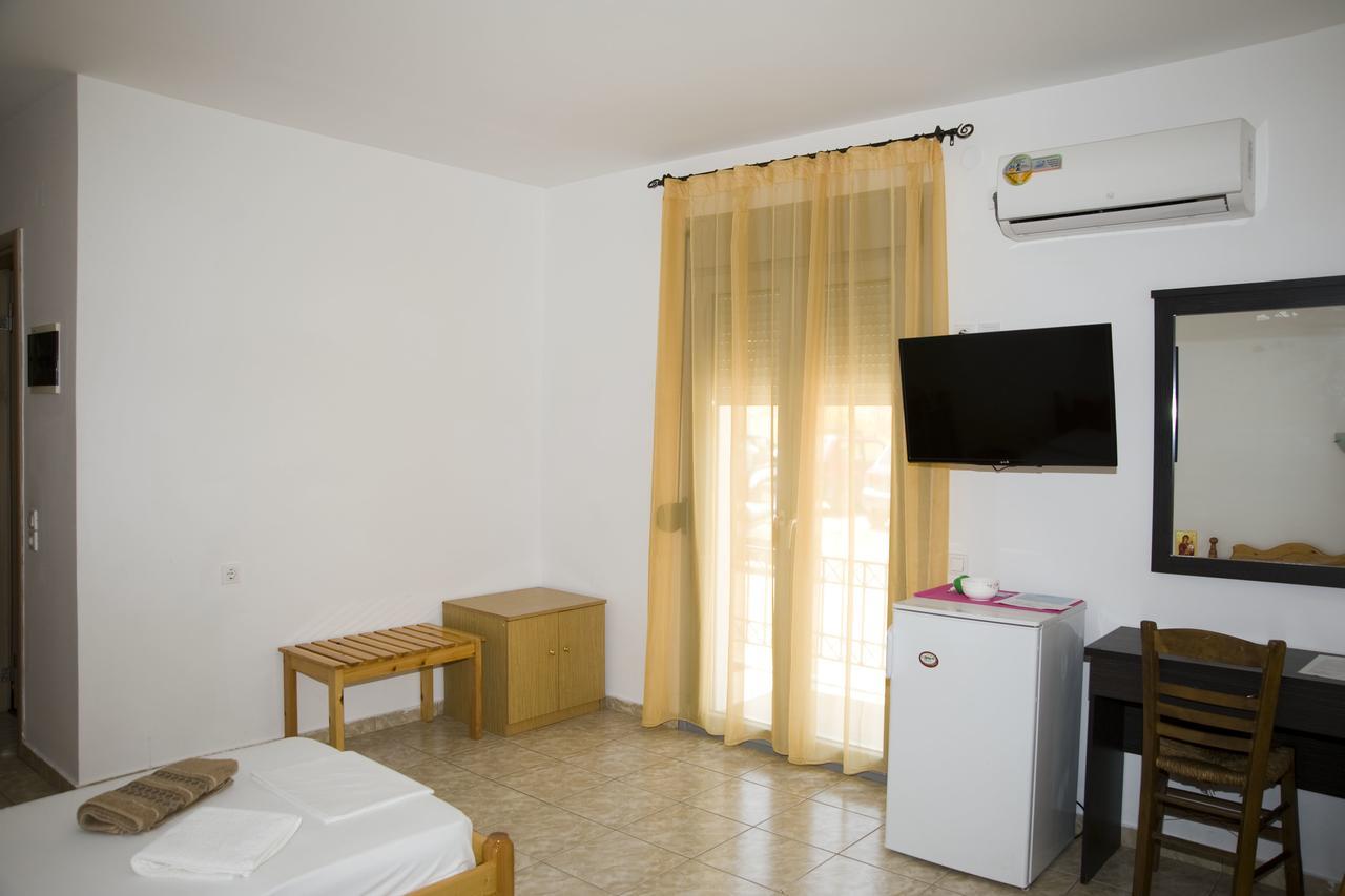 Pyrgos Sofokleous Hotell Mytilíni Exteriör bild