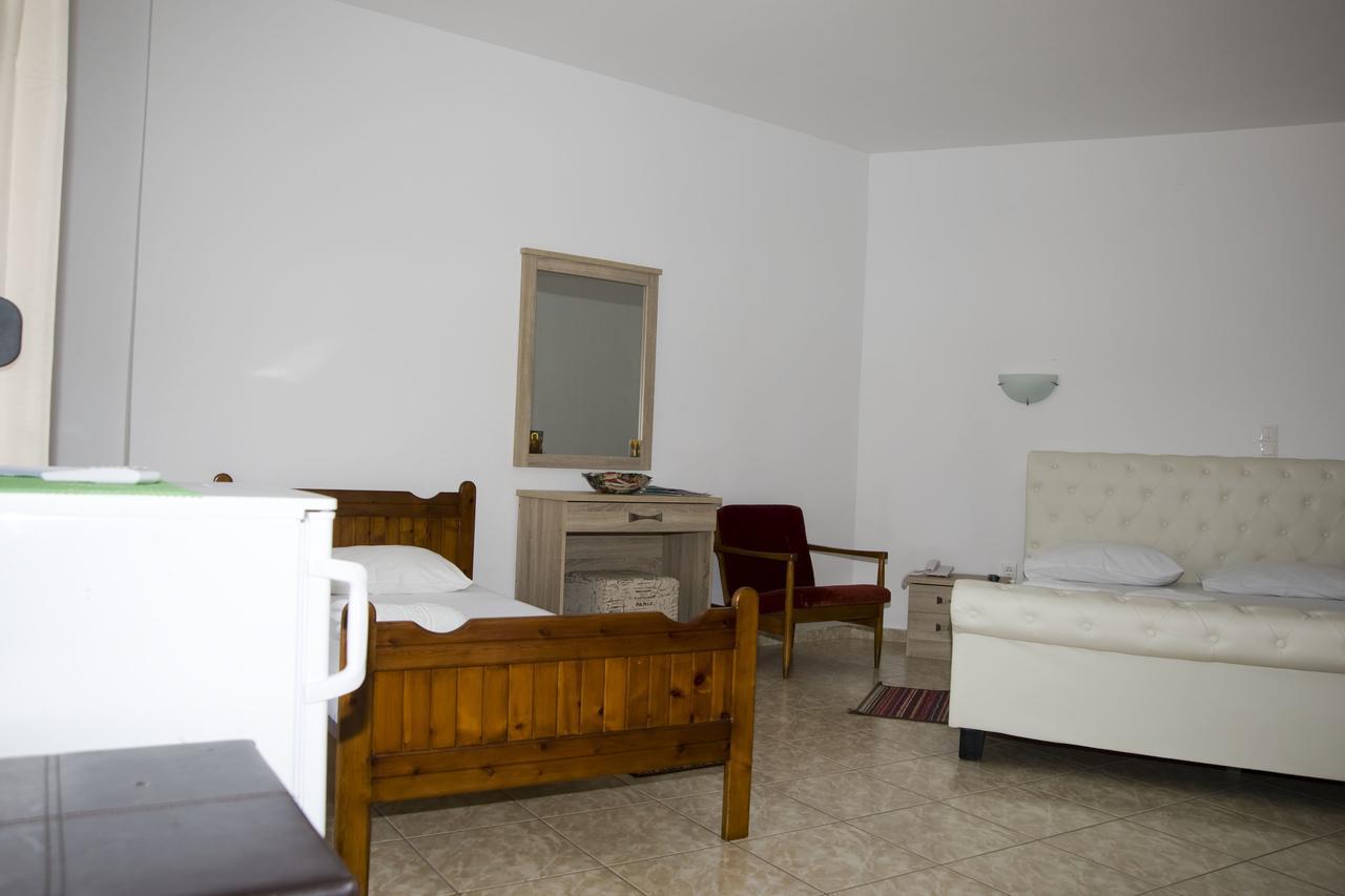 Pyrgos Sofokleous Hotell Mytilíni Exteriör bild