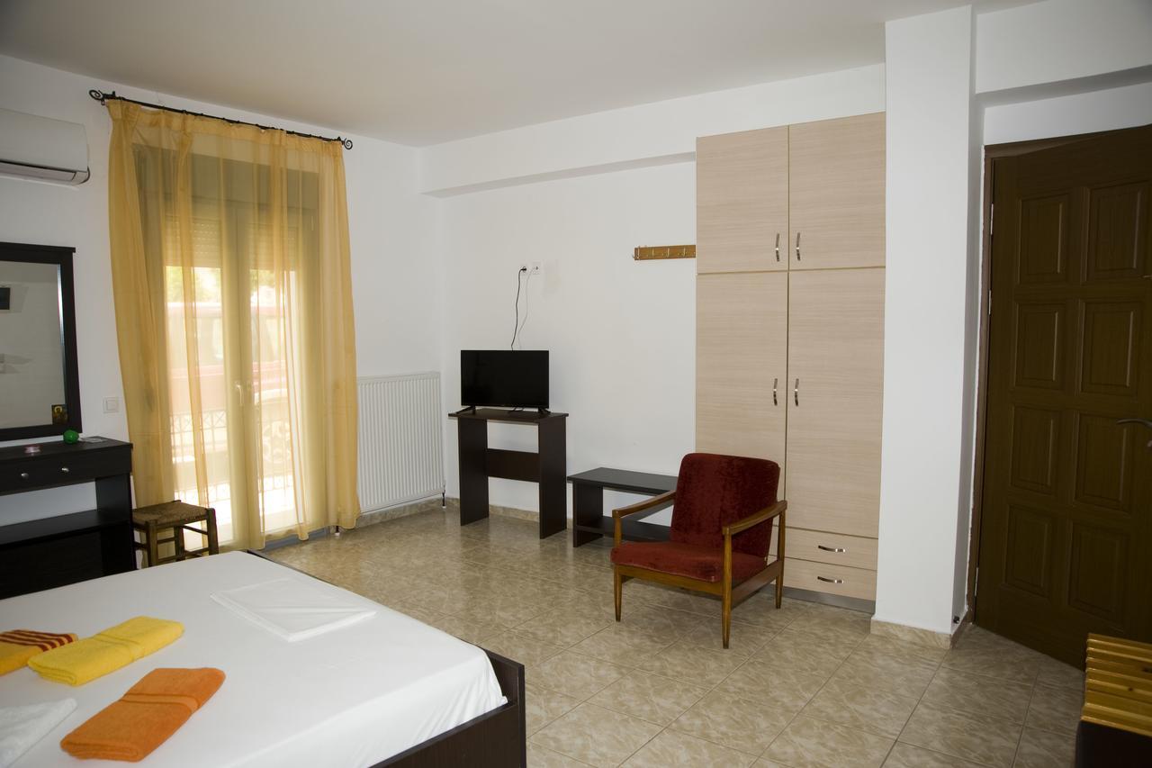 Pyrgos Sofokleous Hotell Mytilíni Exteriör bild